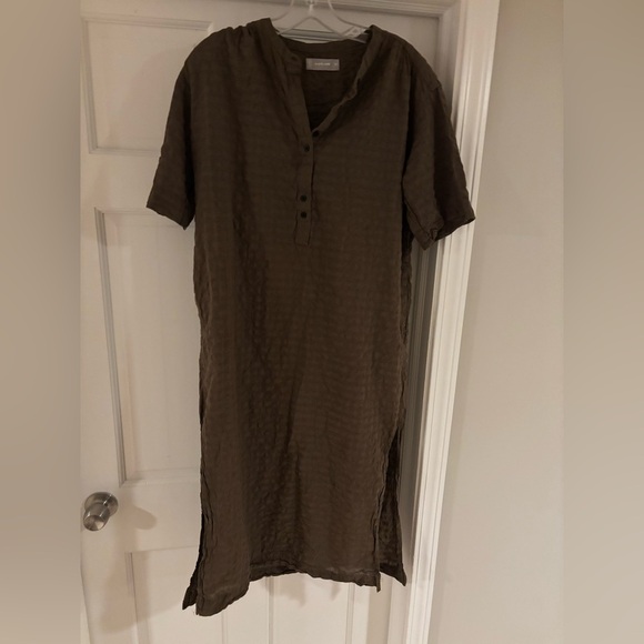Everlane Olive Green Textured Button-Up Dress - Picture 4 of 7